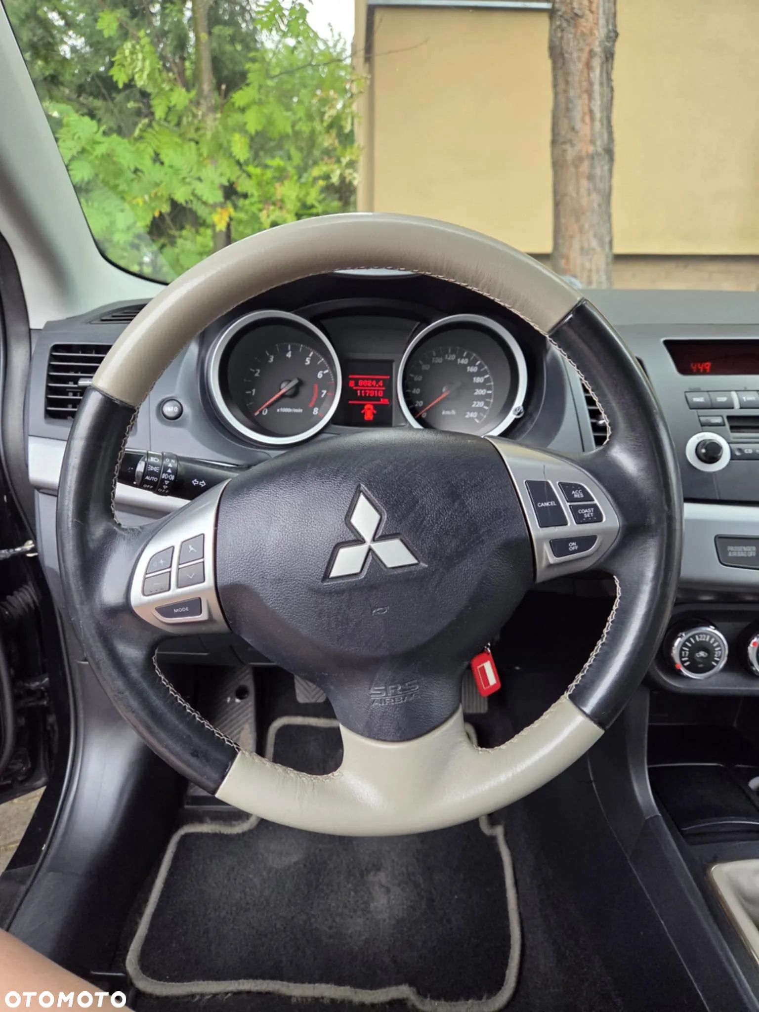 Mitsubishi Lancer 1.8 Inform - 1