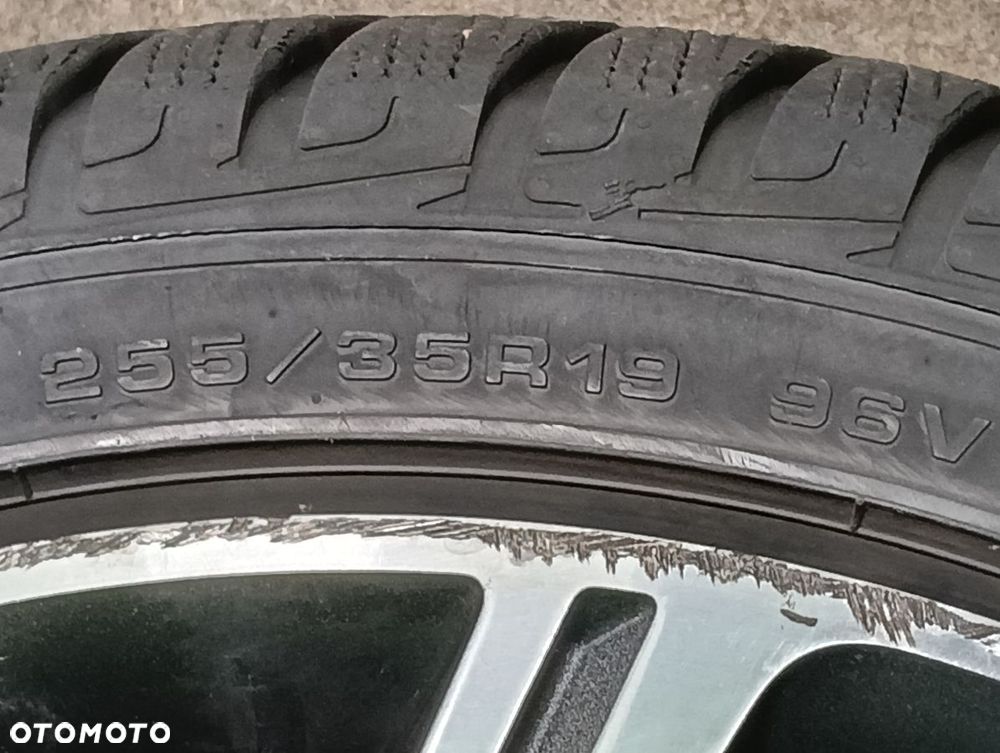 KIA STINGER 17-24r Koła z Oponami Zimowymi 255/35/19 GOODYAER 20/21r - 18