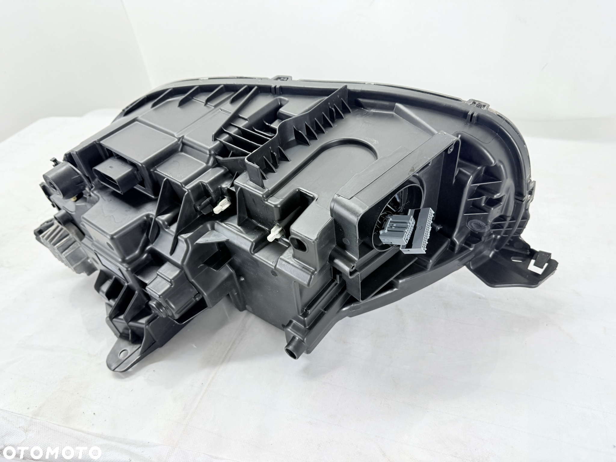 Lampa przednia prawa Volvo XC90 II MID LED - 8