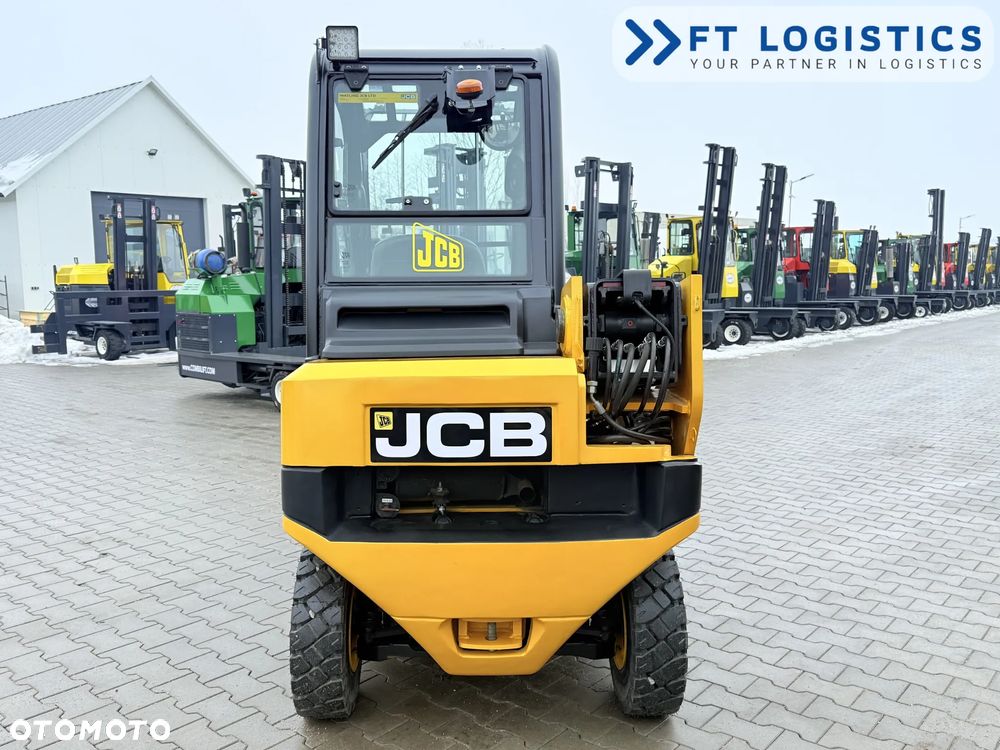 JCB WÓZEK TELESKOPOWY JCB TLT27D / PEŁNA KABINA / 2019 ROK / OGRZEWANIE / PRZESUW BOCZNY - 8