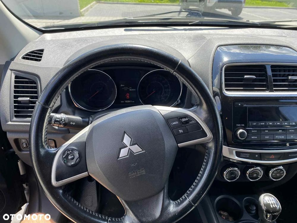 Mitsubishi ASX 1.8 DID Invite 4WD AS&G - 9
