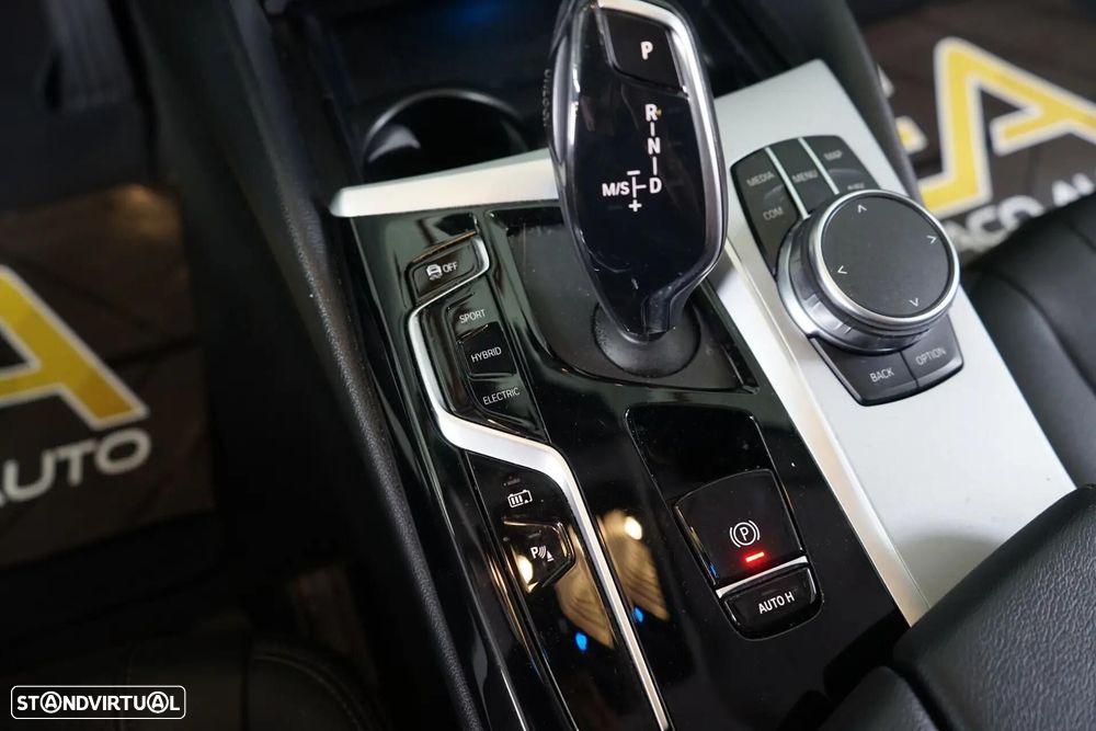BMW 530 e Aut. Luxury Line - 32