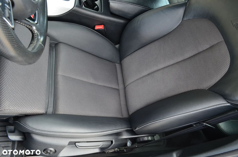 Audi A6 Avant 2.0 TDI ultra S tronic - 15