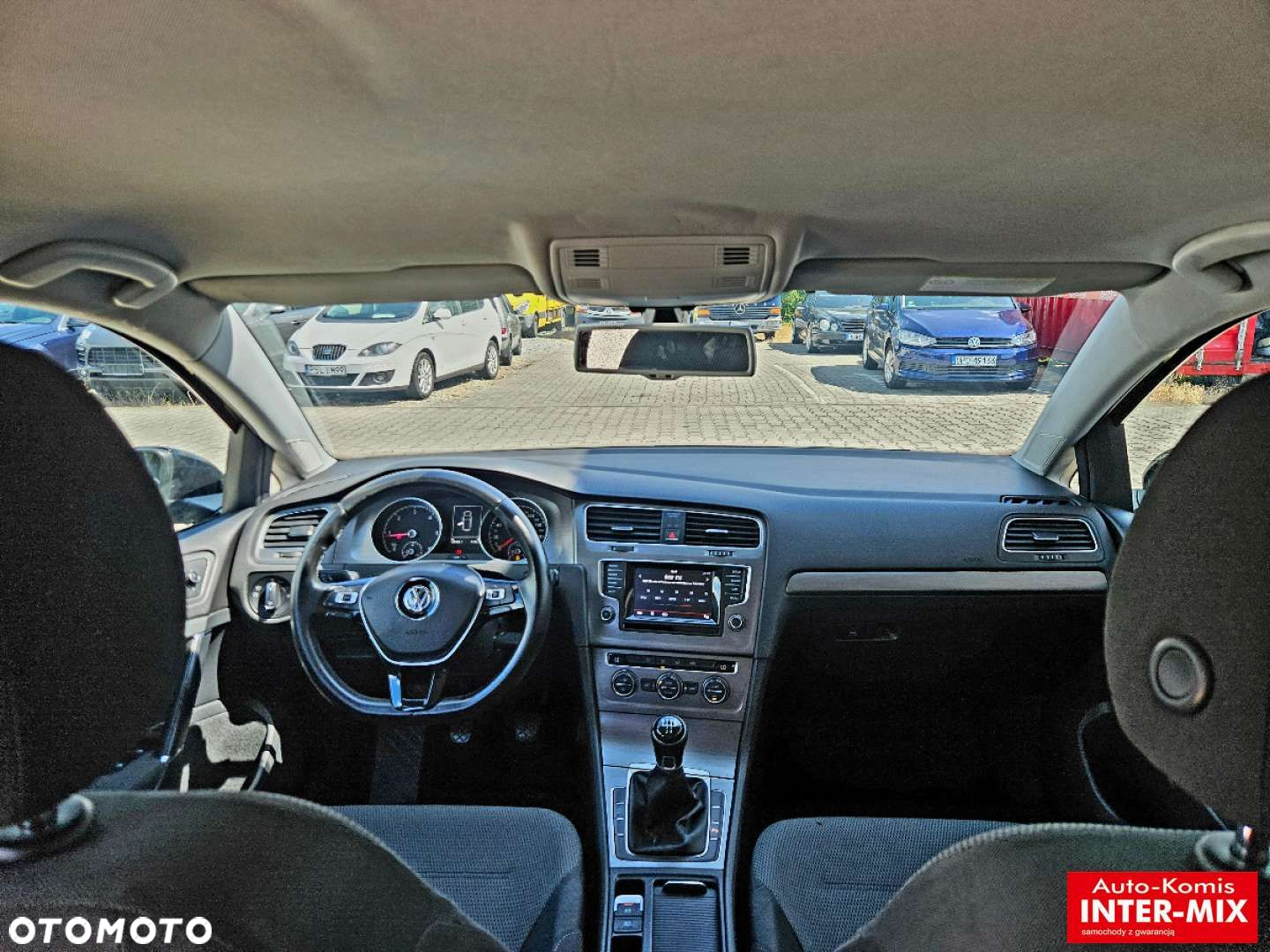 Volkswagen Golf - 22