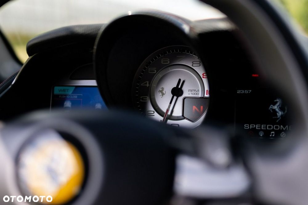 Ferrari 812 Superfast - 28