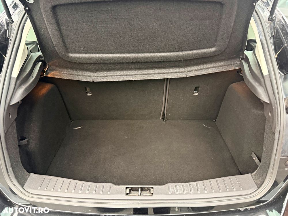 Ford Focus 2.0 TDCI DPF Titanium - 15