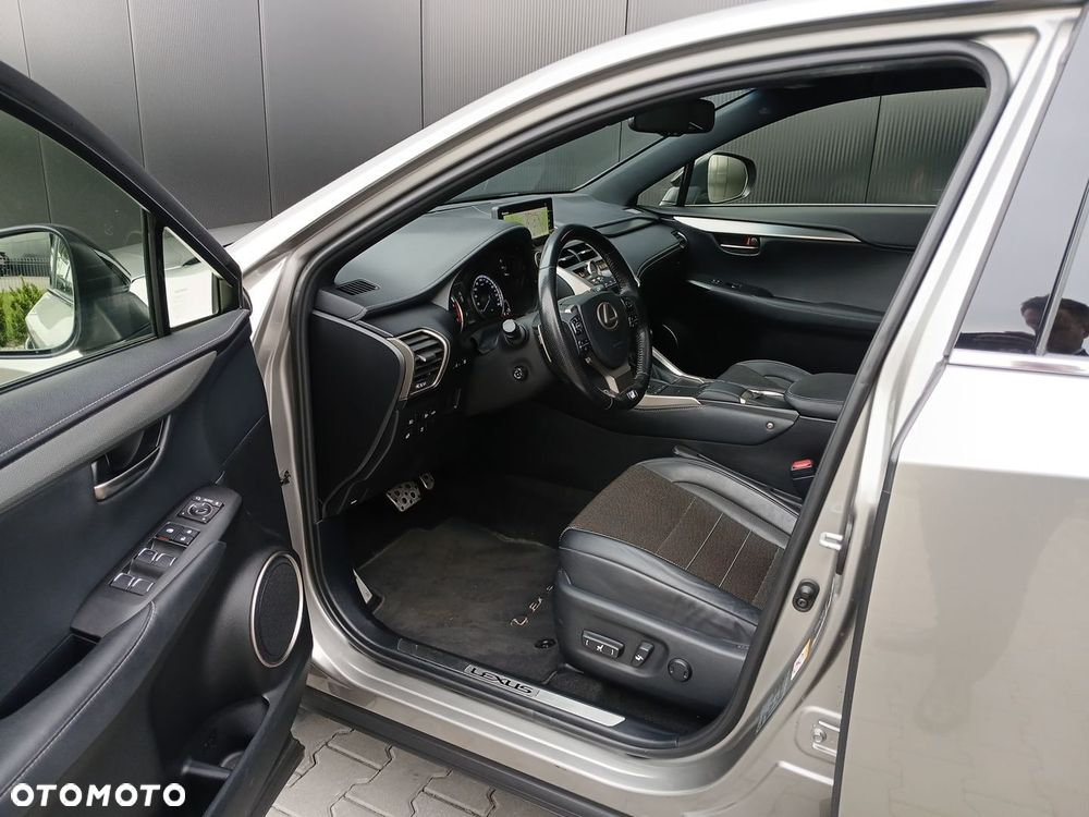 Lexus NX 300 F Sport AWD - 10
