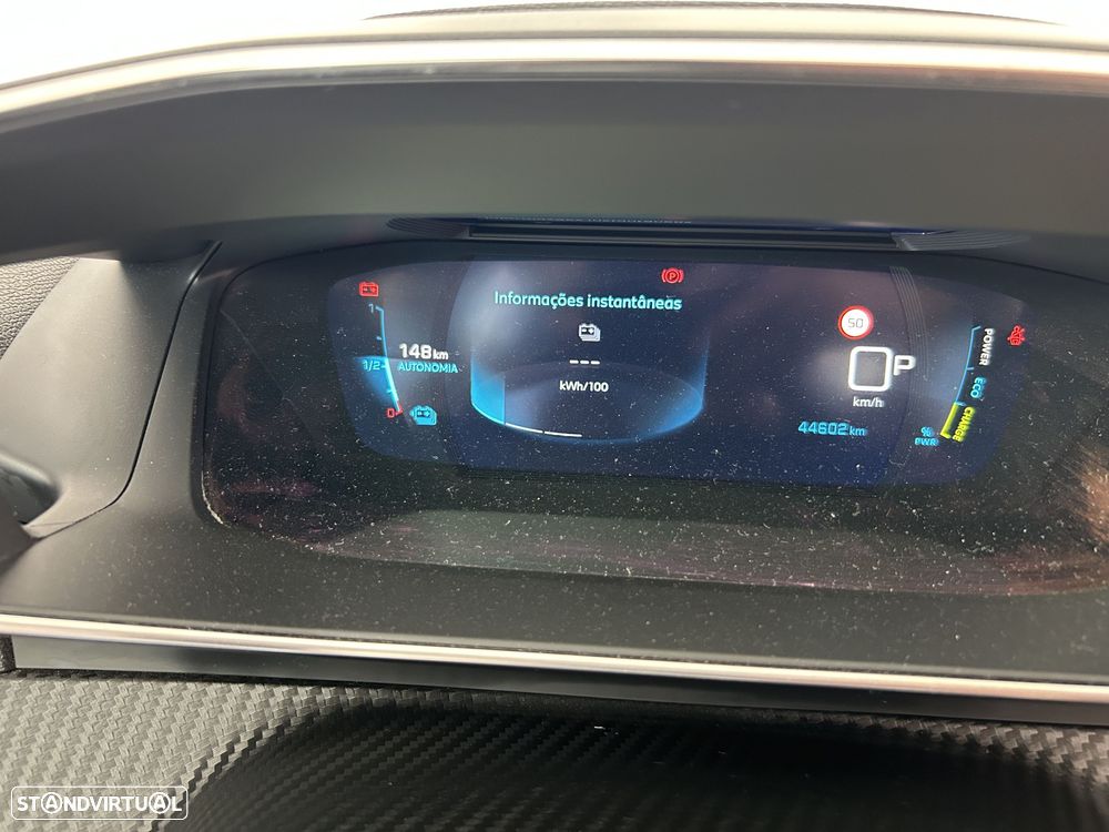Peugeot e-208 - 16