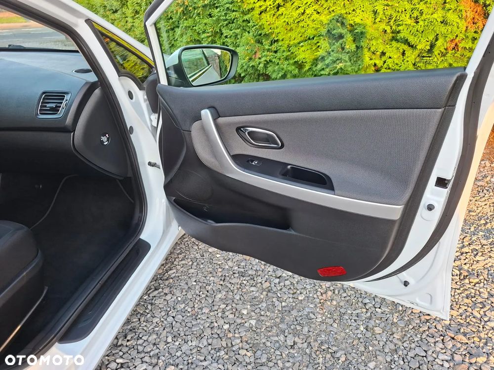 Kia Ceed 1.4 CVVT Dream Team Edition - 22