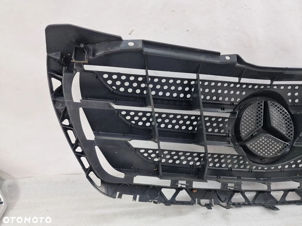 MERCEDES SPRINTER W906 LIFT 13- ATRAPA / GRILL PRZEDNI PRZÓD , NR A9068880523 / A9068800785 / A9068800885 , NR AUKCJI GL806 - 11