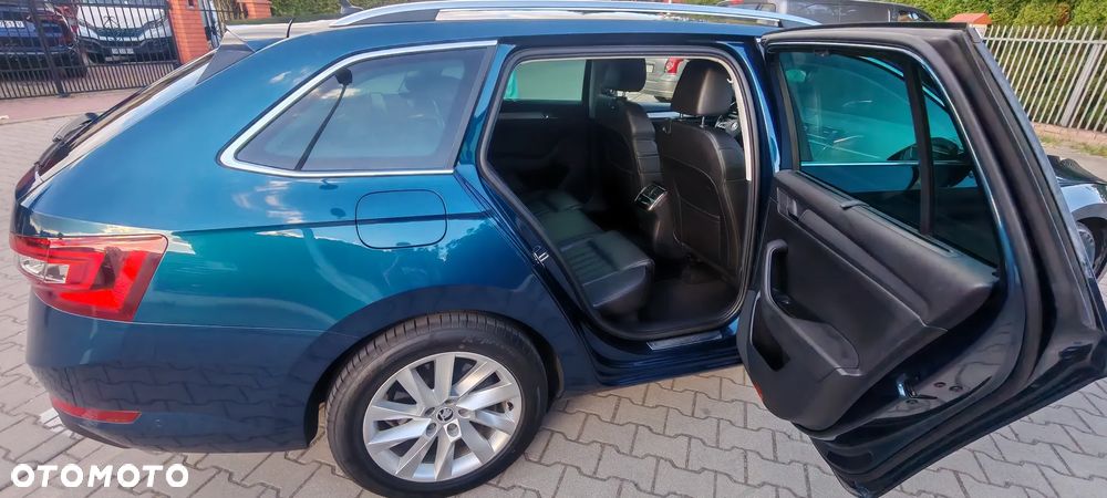 Skoda Superb Combi 1.6 TDI DSG Style - 13