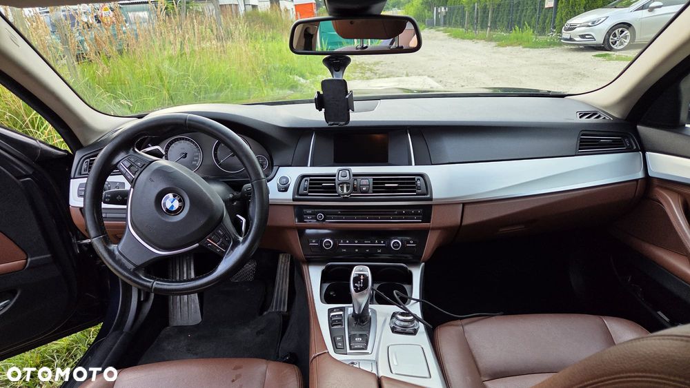 BMW Seria 5 530d xDrive Luxury Line - 8