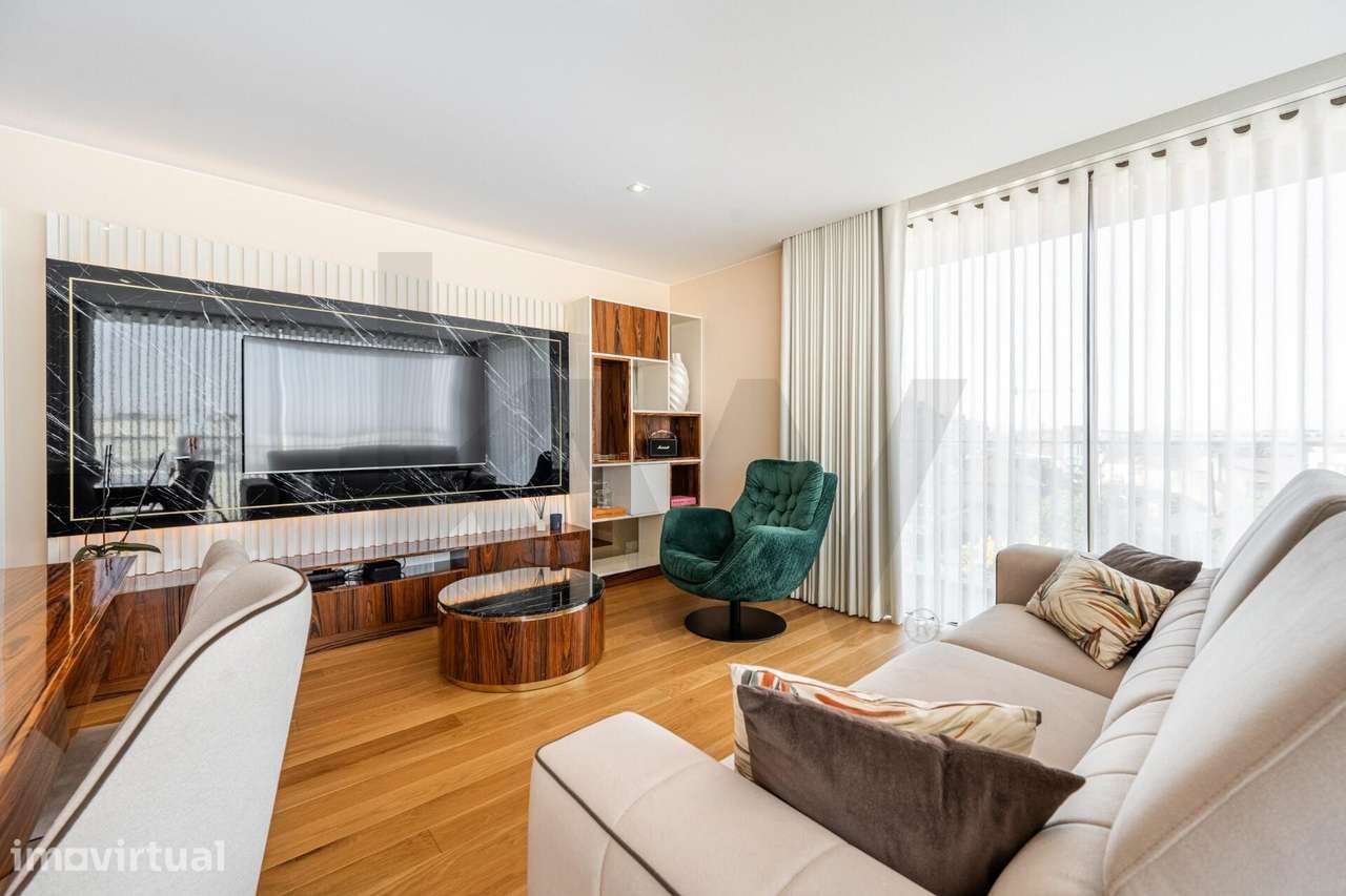 ✨Apartamento T2 com Varanda e Garagem em Leça do Balio - Grande imagem: 4/29