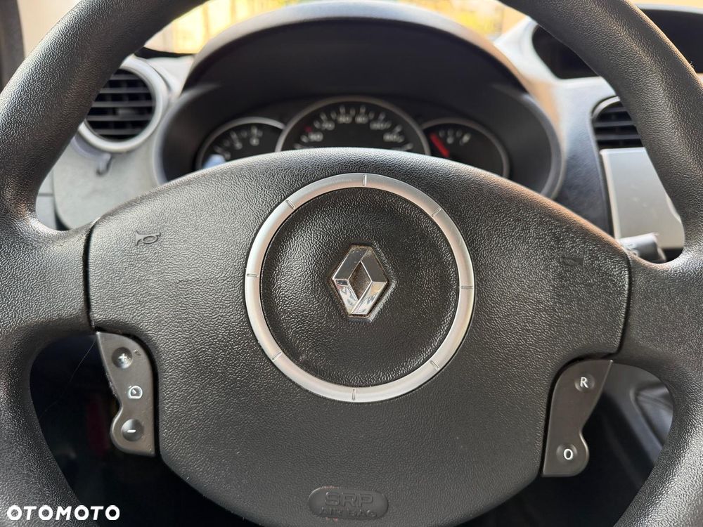 Renault Kangoo 1.6 16V 105 Happy Family - 18