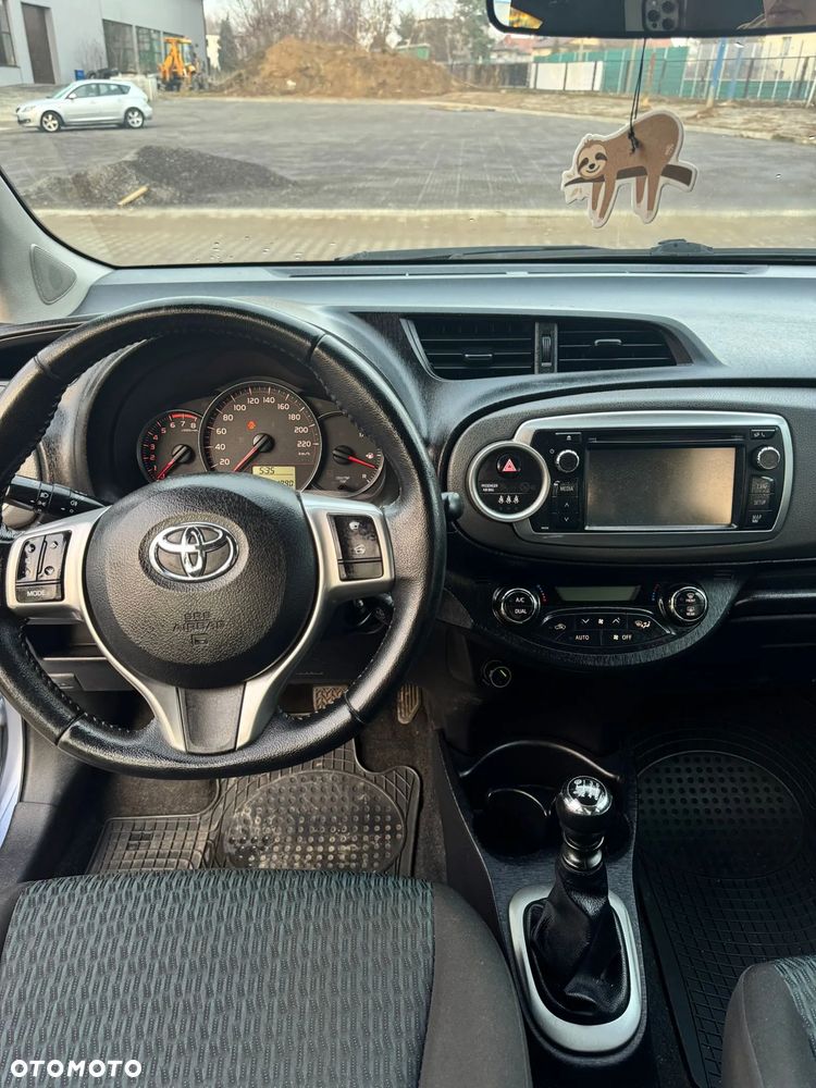 Toyota Yaris 1.33 Luna - 4