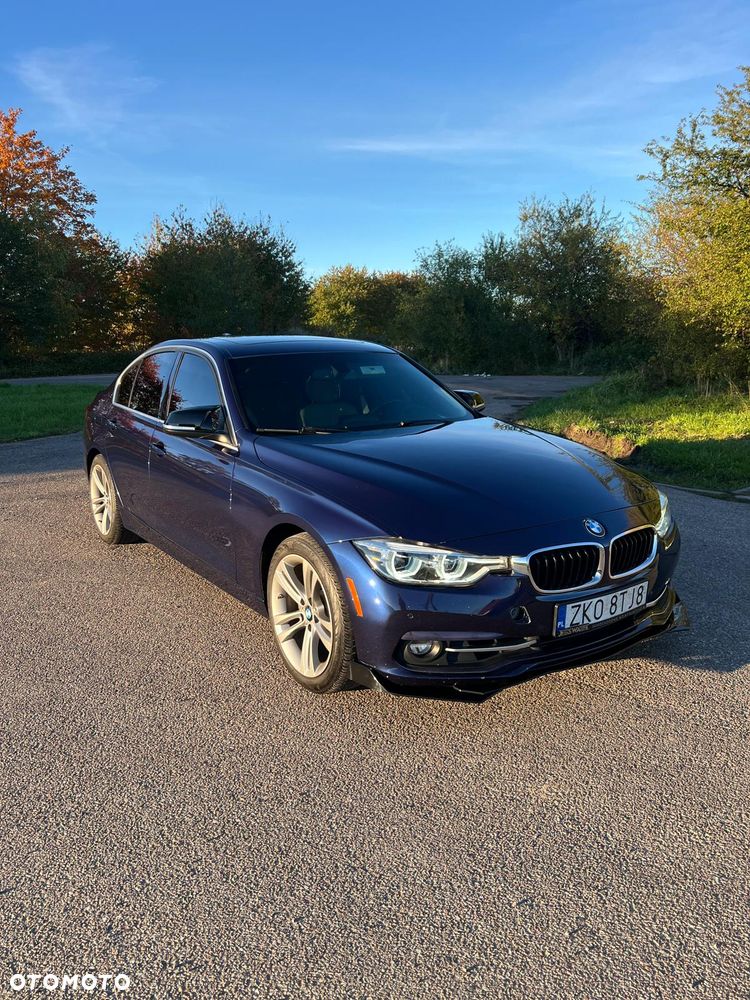 BMW Seria 3 330i Sport Line - 2