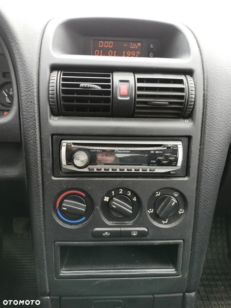 Opel Astra 1.6 GL / Start - 10