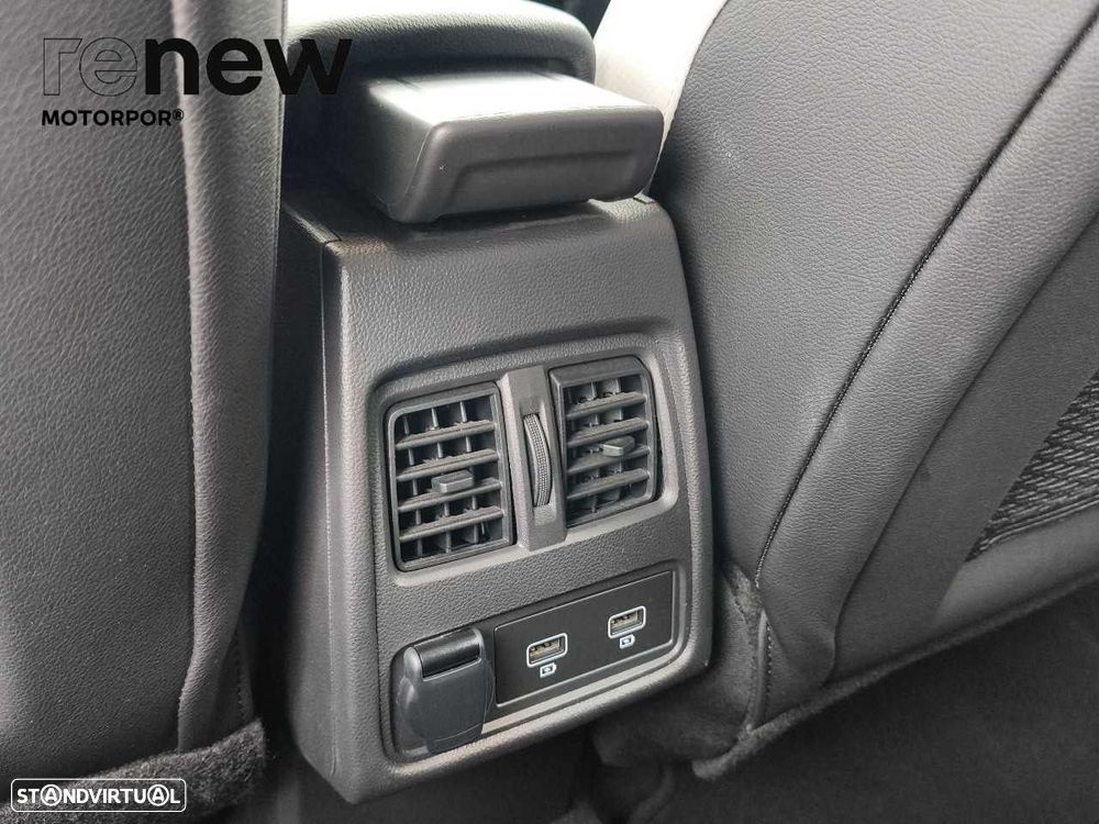 Renault Captur 1.0 TCe Techno Bi-Fuel - 27