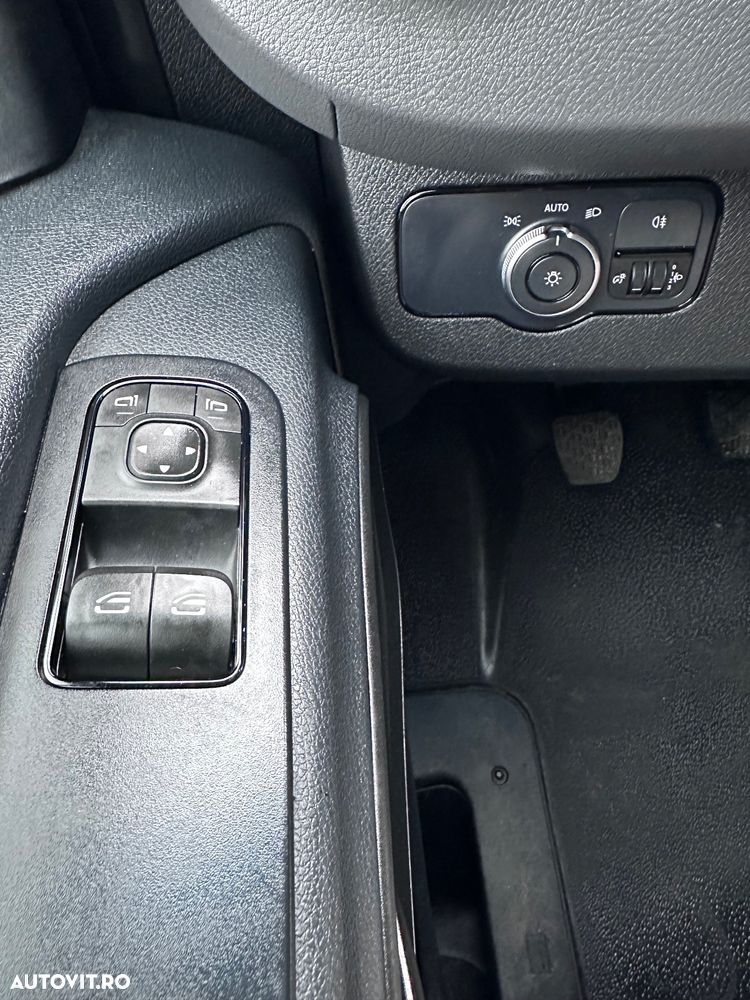 Mercedes-Benz Sprinter - 11
