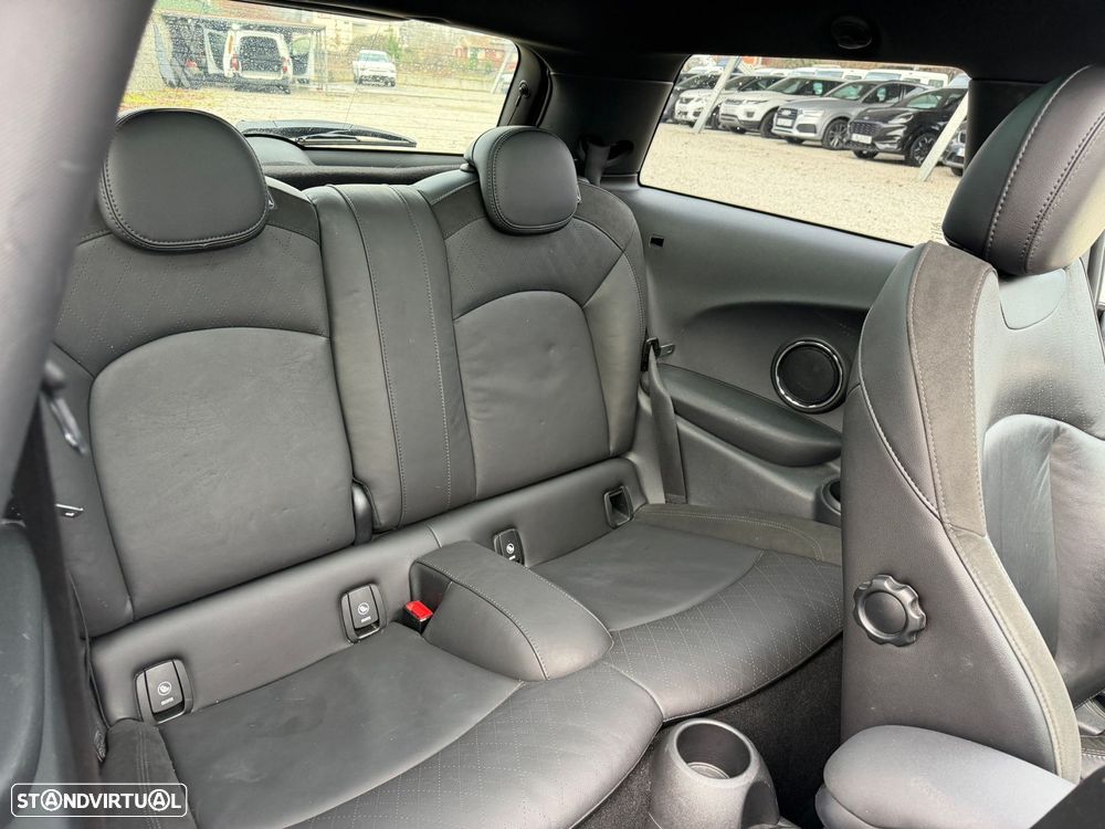 MINI 3 Portas Cooper D - 12