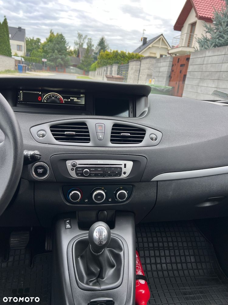 Renault Grand Scenic ENERGY TCe 115 EXPERIENCE - 14