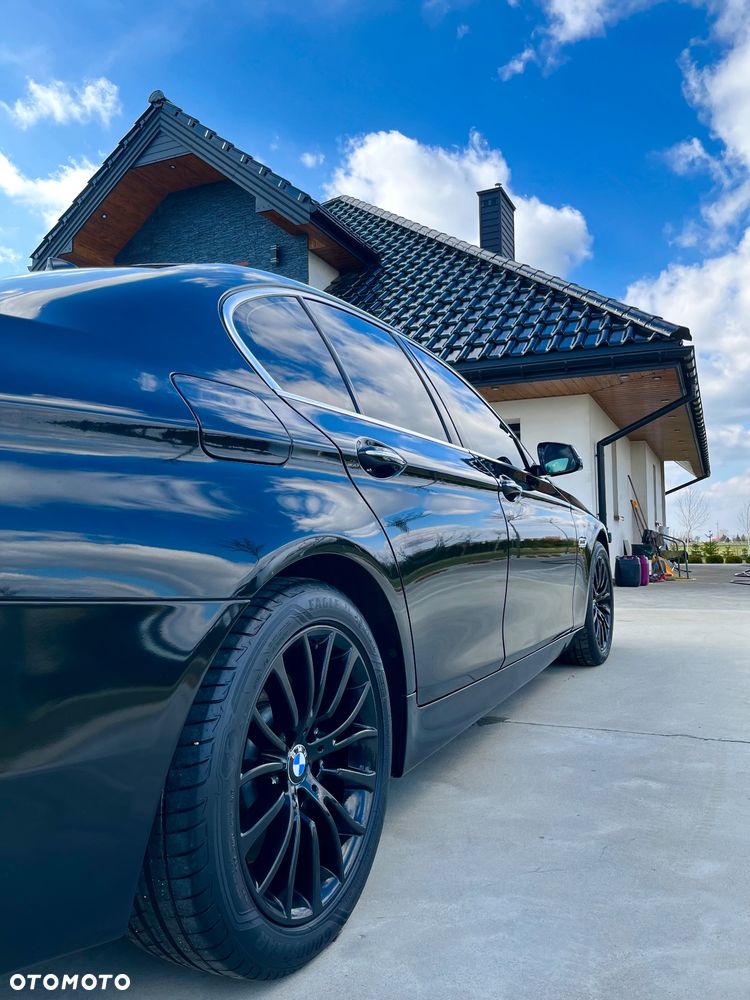 BMW Seria 5 530d Luxury Line - 12