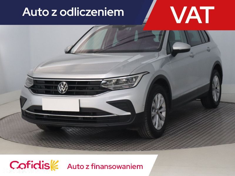 Volkswagen Tiguan - 2