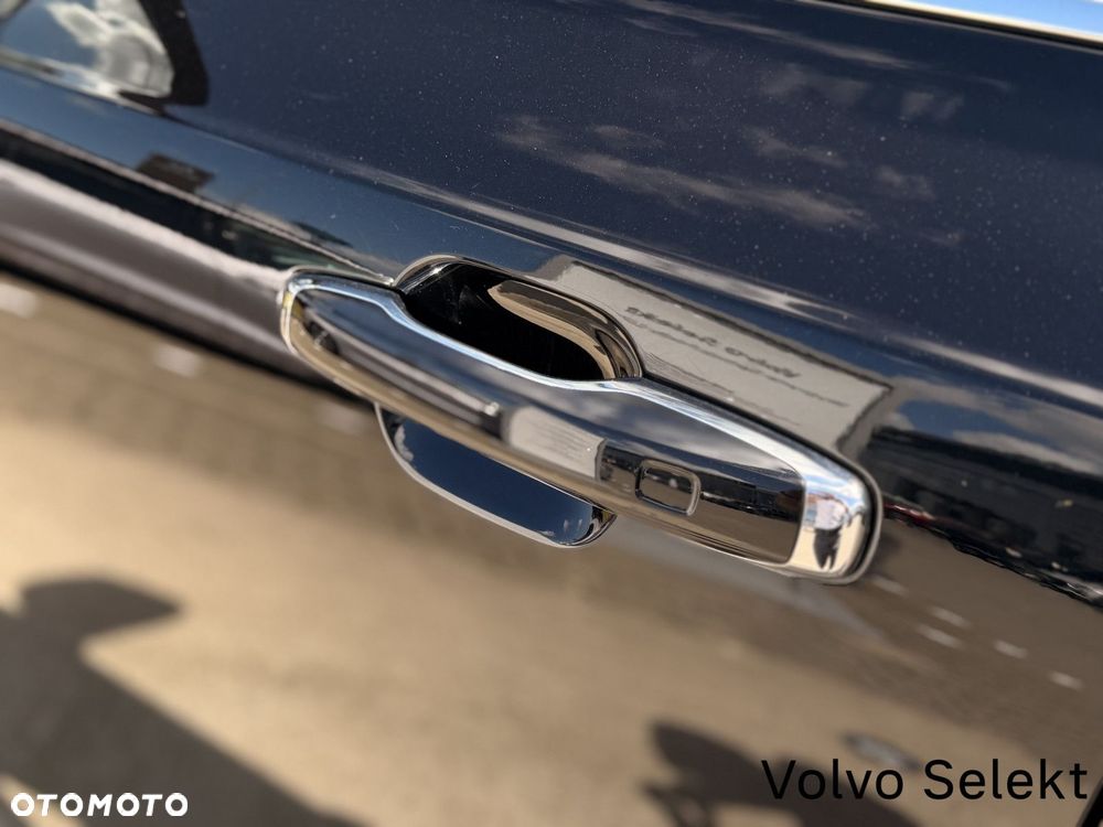 Volvo XC 90 - 8