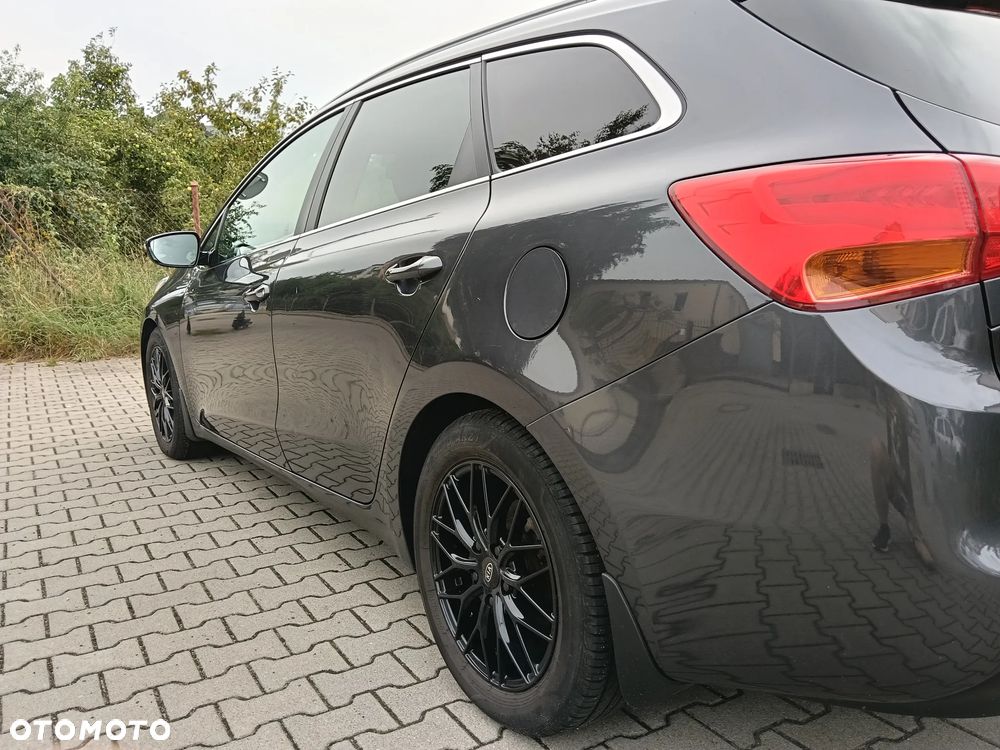 Kia Ceed 1.6 CRDi L - 10