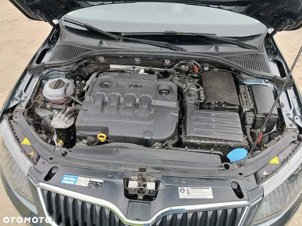 Skoda Octavia 2.0 TDI DSG L&K - 15