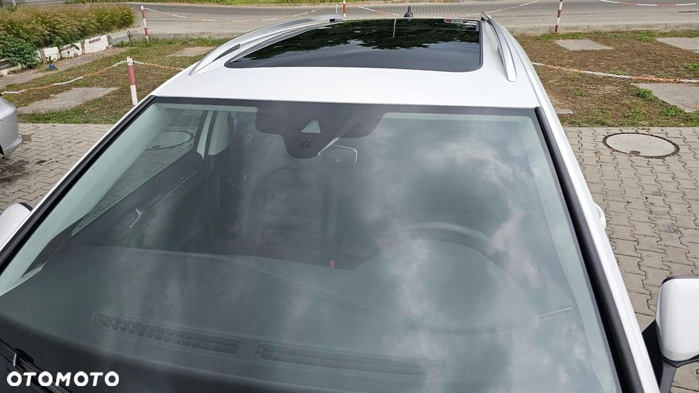 Volkswagen Golf 2.0 TSI OPF 4Motion DSG R-Line - 17