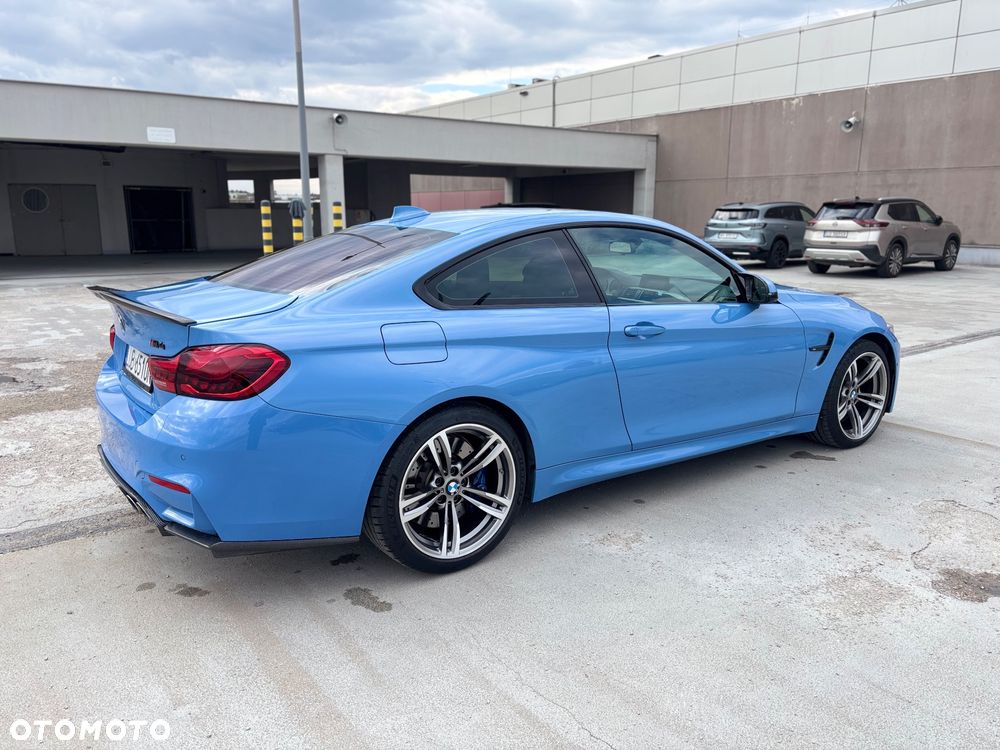 BMW M4 - 8