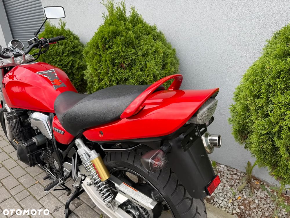 Suzuki GSX - 31