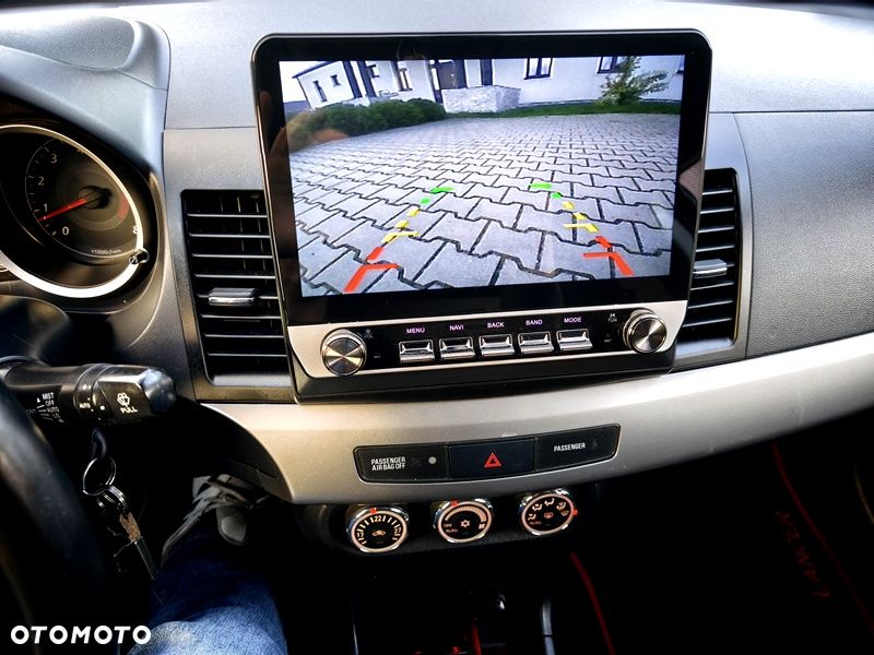 Mitsubishi Lancer 2010 photo 5