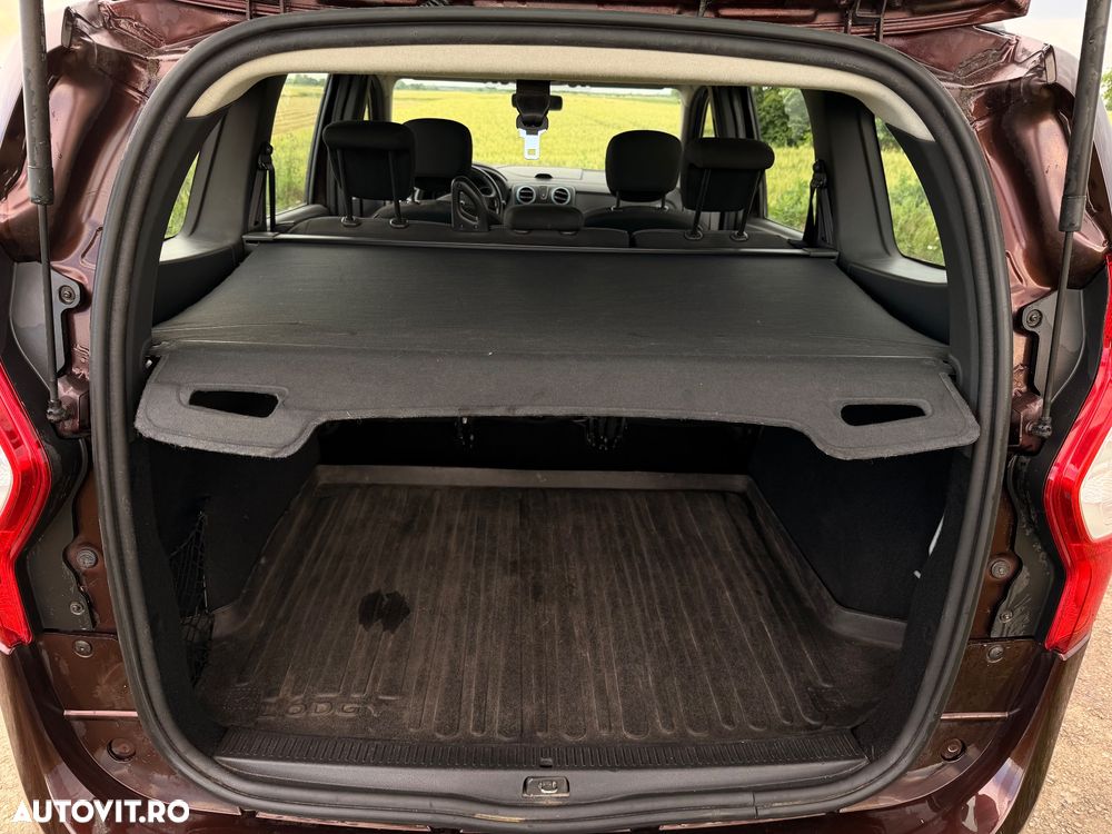 Dacia Lodgy 1.5 dCi 109 CP Stepway - 10