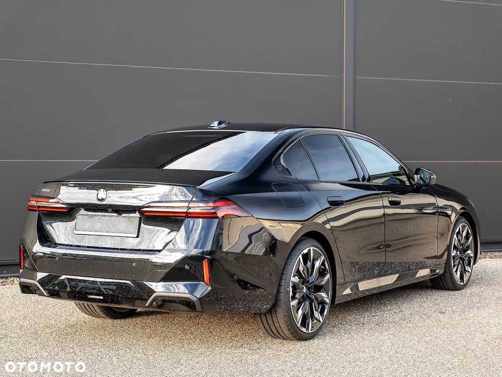 BMW Seria 5 540d xDrive mHEV M Sport - 2
