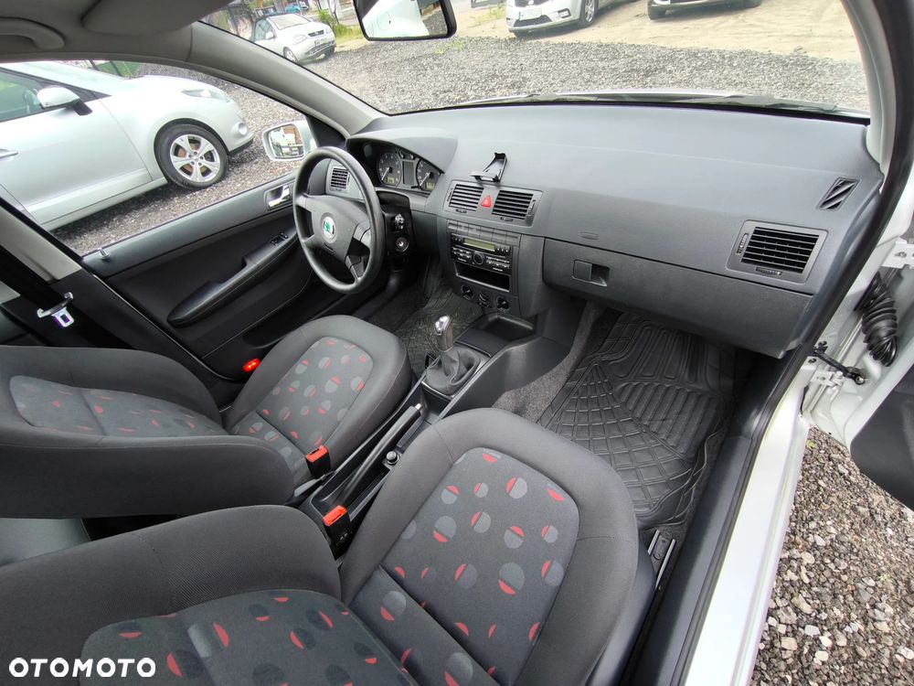 Skoda Fabia 1.4 16V Comfort - 13