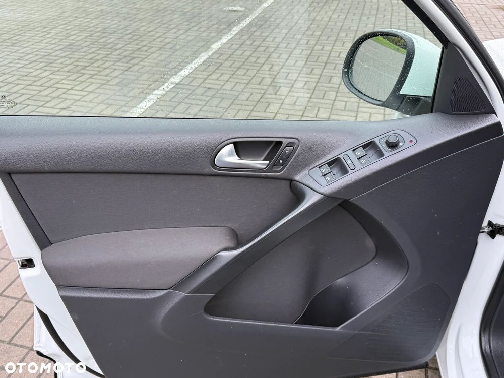 Volkswagen Tiguan 2.0 TDI DPF BlueMotion Technology Exclusive - 21