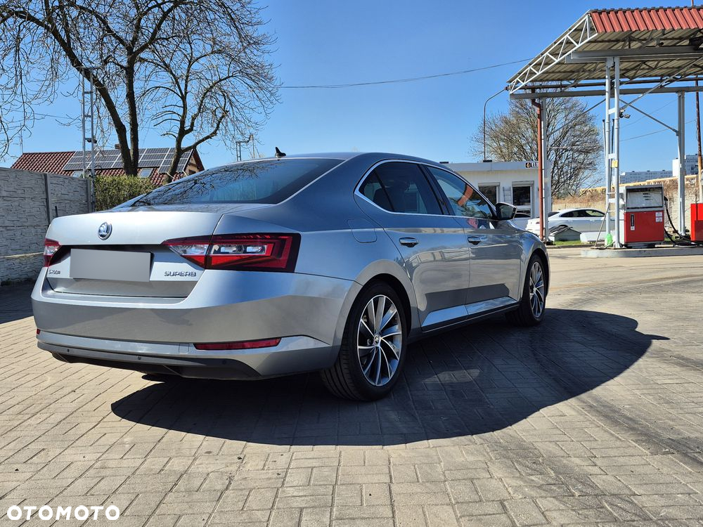 Skoda Superb 2.0 TDI L&K DSG - 6