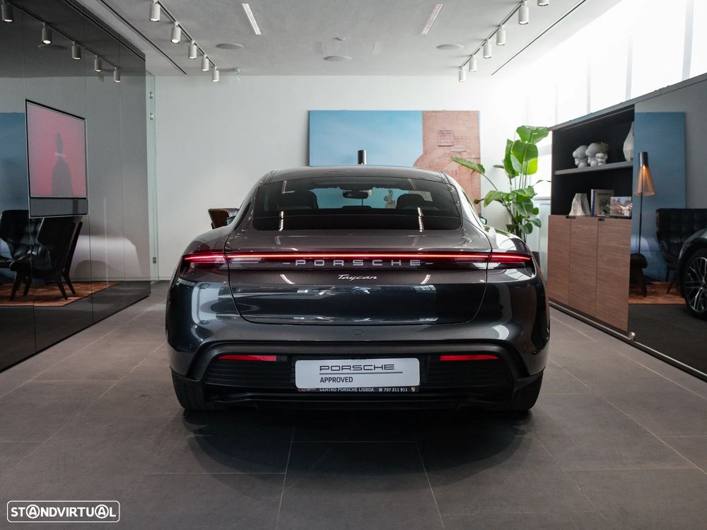 Porsche Taycan Standard - 11