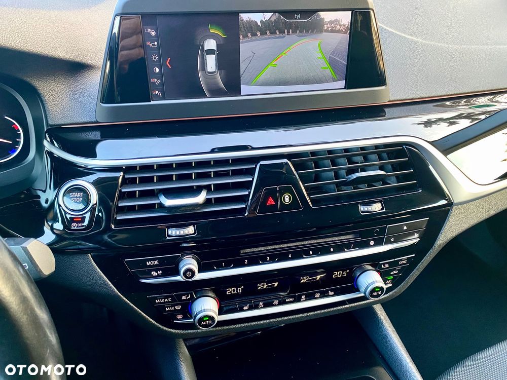 BMW Seria 5 520d Sport Line sport - 26