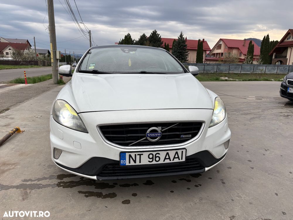 Volvo V40 D2 R Design - 1