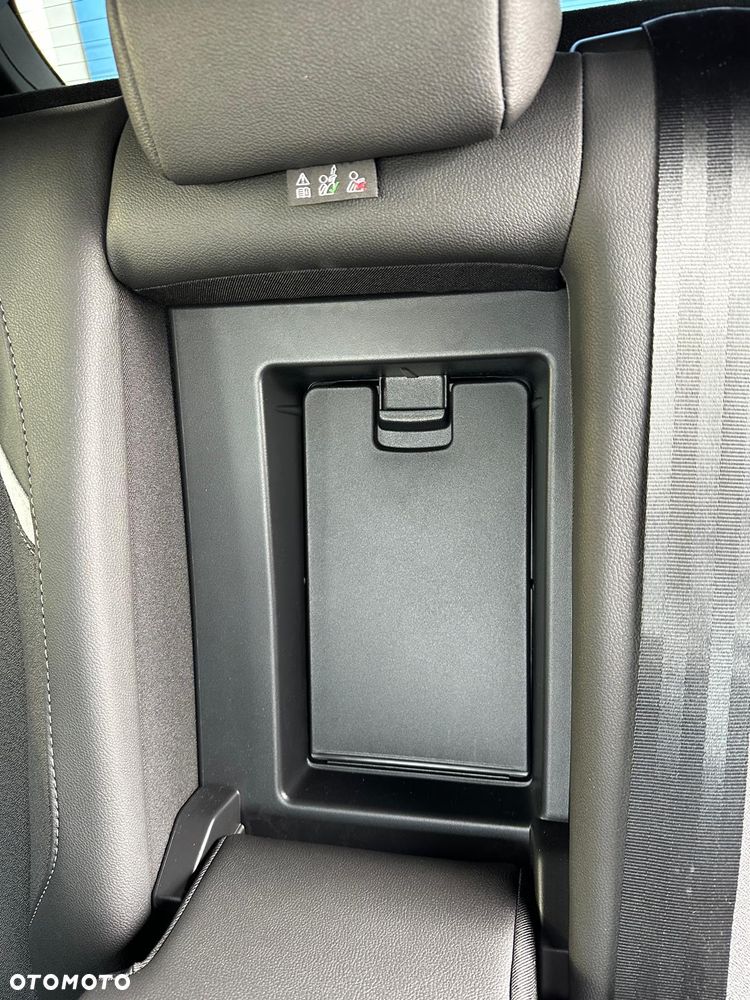 Opel Astra 1.5 D Automatik GS Line - 32