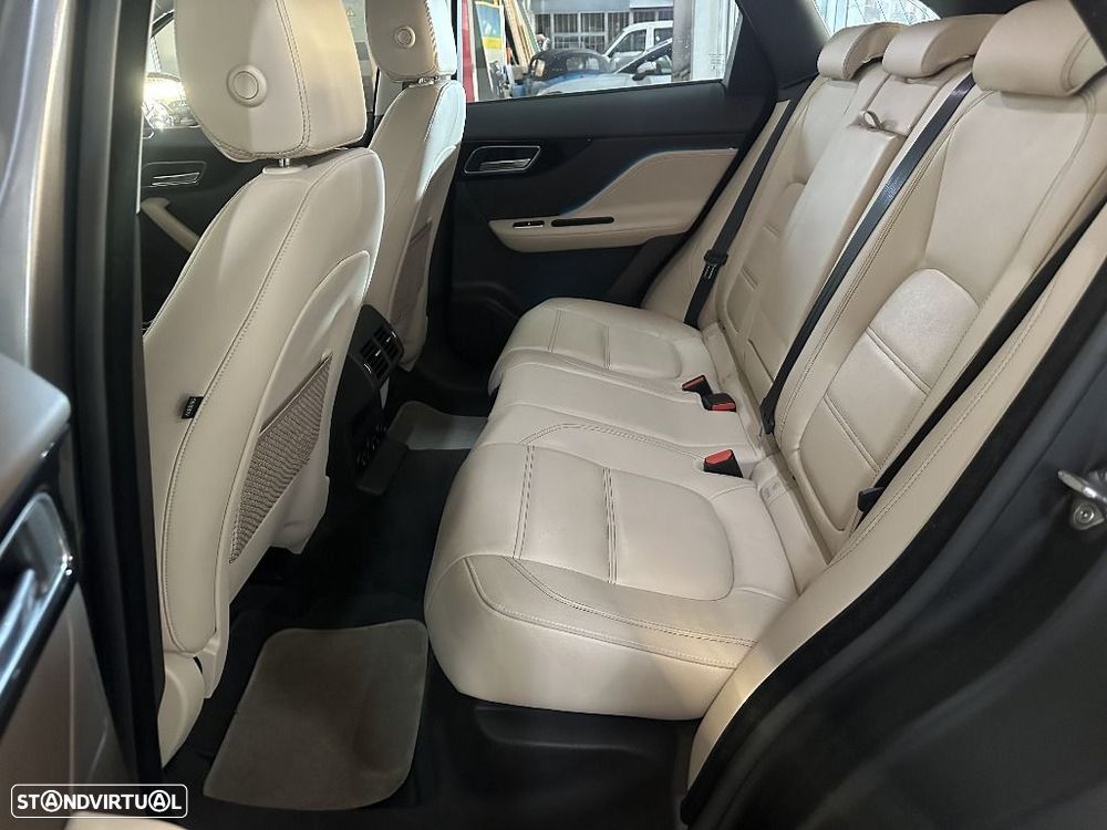 Jaguar F-Pace 2.0 i4D Prestige Aut. - 17