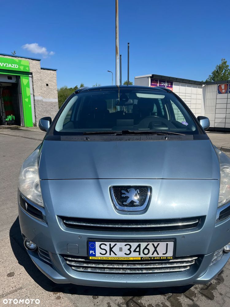 Peugeot 5008 1.6 THP Premium + - 7