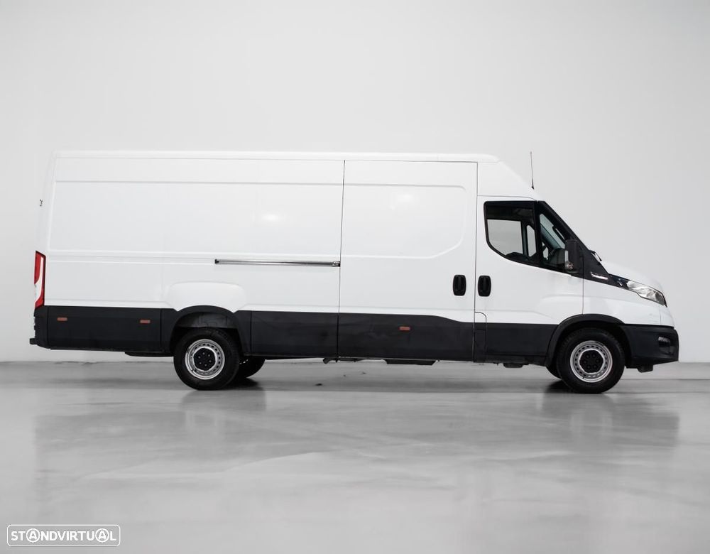 Iveco Daily 35S16V 4100 L4 c/IVA C/AUTOMATICA - 2