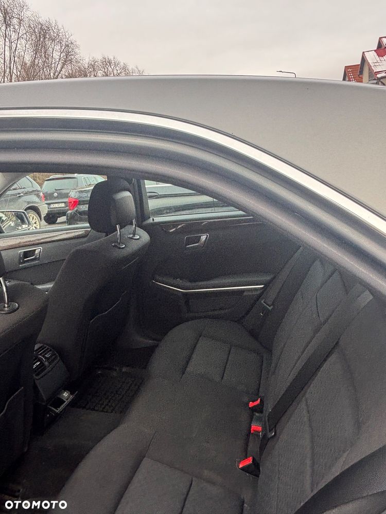 Mercedes-Benz Klasa E 250 CDI DPF BlueEFFICIENCY - 9