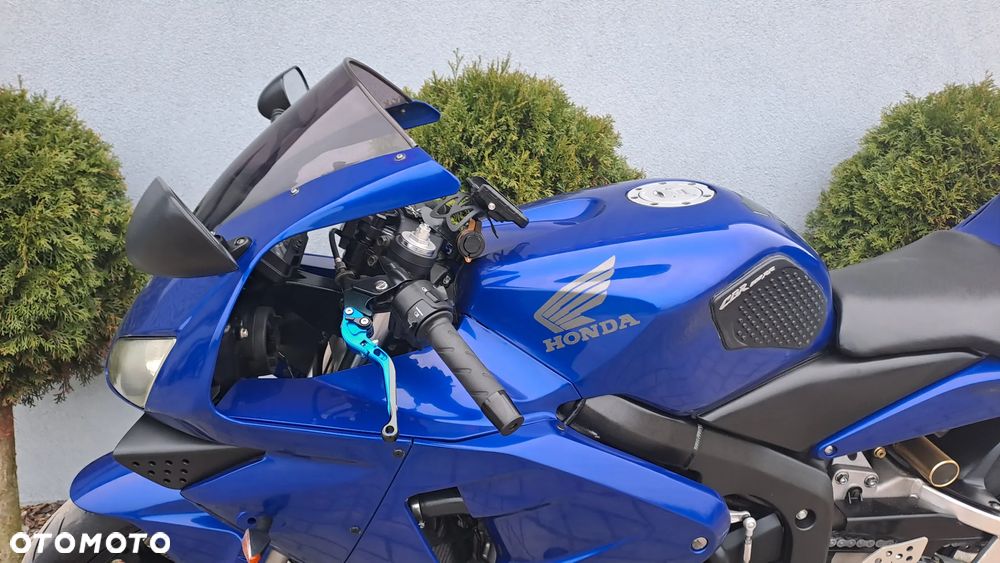 Honda CBR - 33