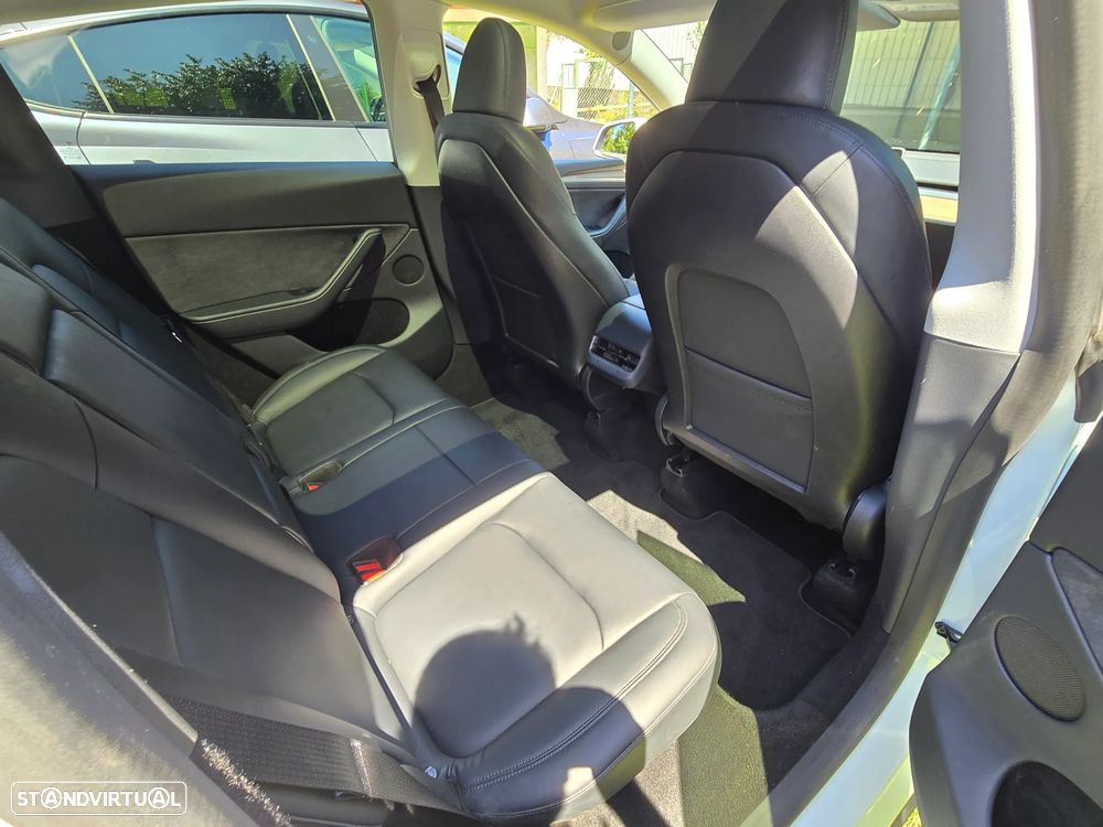 Tesla Model Y Standard - 15