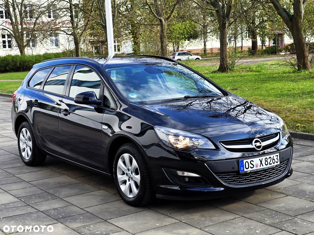 Opel Astra 1.6 Exklusiv - 1